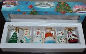 NEW RUSSIAN Wood Christmas Ornament SET/6 SANTA TREE SNOWMAN Hand crafted Russia - Imagen 1 de 4