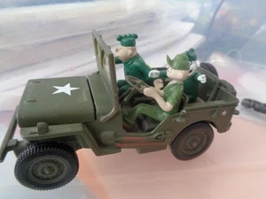 Die Cast Car 1/32 Willy's Jeep Gate Beetle Bailey Sarge Otto Figures - Picture 1 of 4