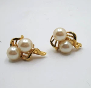 Vintage Richelieu double faux pearl and goldtone pierced earrings - Picture 1 of 6