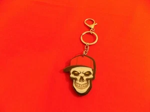 SKULL W / BASEBALL HAT KEY CHAIN BIKER , SKATER , ROCKER , PUNK - Picture 1 of 4