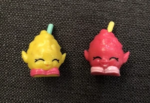 Season 1 Ultra Rare Glitter Pink And Yellow Candi Cotton Shopkins - Picture 1 of 1