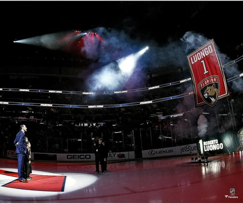 Roberto Luongo Florida Panthers Unsigned Jersey Retirement Night Photograph Cover