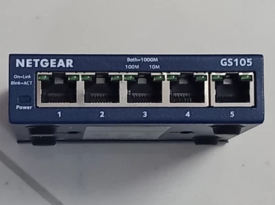 NETGEAR GS105v5 ProSAFE 5 Port Gigabit Ethernet Switch - Bild 1 von 4