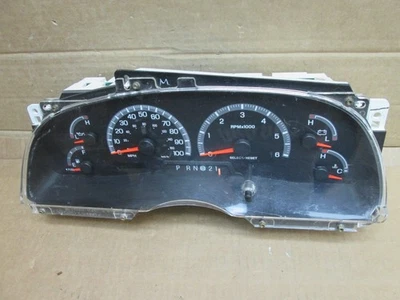 Cuadro de instrumentos velocímetro Ford F150 00 01 2000 millas desconocidas yl3f10849ca Foto 1 de 4