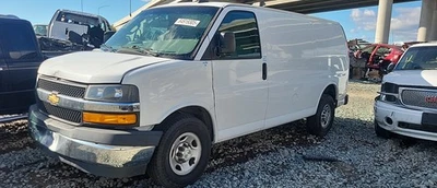 2020 Chevrolet Express 2500 Van Transmission OEM 109K Miles - LKQ440576568 - Image 1 of 4