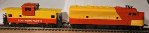 REDUCED !! HO Scale Bachmann Southern Pacific #602 & Caboose Combo - Picture 1 of 3