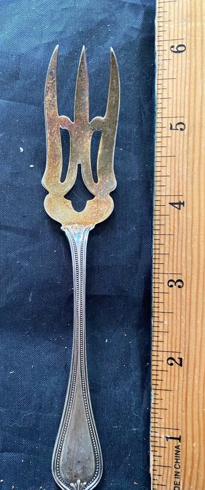 OLD NEWBURY BY TOWLE CUBIERTOS DE PLATA ESTERLINA TENEDOR PARA SERVIR PEQUEÑO G/W DIENTES Foto 1 de 1