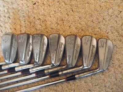 Vintage men right handed forged MacGregor Tourney Tommy Armour 925 irons 2345679 - Image 1 of 4