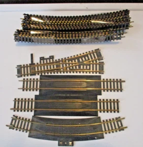 ATLAS HO TRAIN TRAIN TRACK 16 PACES 12 RADIOS 2 RERAILERS UN RERAILER TERMINAL UNO Y - Imagen 1 de 5