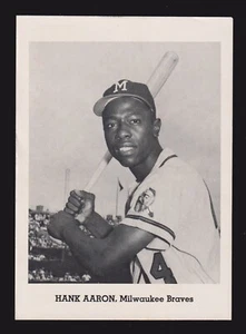 1958-65 Jay Publishing Hank Aaron Braves paquete de fotos 5x7 foto en muy buena condición-ex A - Imagen 1 de 2