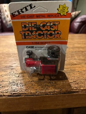 ERTL 1/64  Case IH 2594 Row Crop Tractor with Duals #204 NEW In Pkg - Image 1 of 3