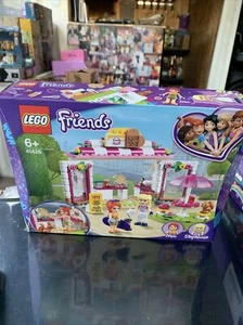 LEGO FRIENDS: Heartlake City Park Café�� (41426) - Bild 1 von 4