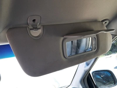 Chrysler Town & Country 2013 parasol para pasajeros con iluminación, usado Foto 1 de 4