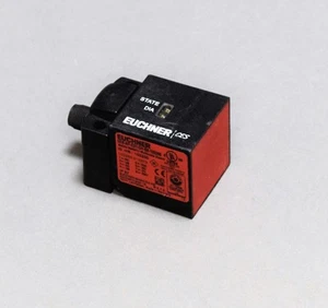 USED EUCHNER  CES-AP-C01-CH-SA-100250 100250 [24 MONTHS WARRANTY] - Bild 1 von 3