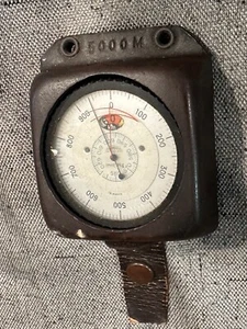 Vintage Thommen Switzerland Altimeter Barometer Untested - Picture 1 of 5