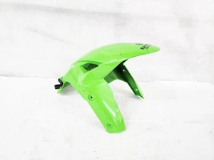 Kawasaki Ninja ZX6R 2022 19-25 OEM verde guardabarros delantero abrazador de neumáticos 35038-0009-777 - Imagen 1 de 12