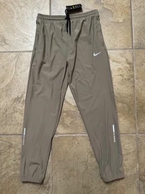 NIKE JOGGER PANTS WITH POCKETS MENS SIZE 2XL - Image 1 of 2