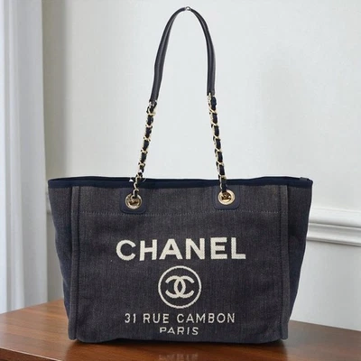 Bolso de Hombro Chanel Azul Marino Denim Deauville Metal Dorado Logo Coco Cadena Foto 1 de 4