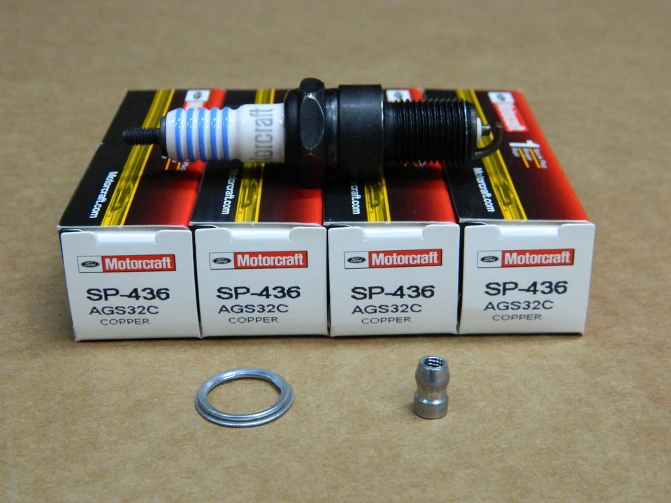 BOX OF 4 NEW MOTORCRAFT COPPER SPARK PLUGS SP-436 W7DX W7DC0 W16EP W175T30 7509 - Image 1 of 1