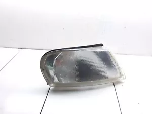 Opel Vectra B indicatore di direzione anteriore destro 183403b 1.6 benzina 1997 27609668 - Foto 1 di 4