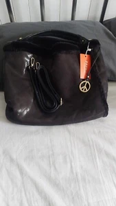 Papaya Handbag With Detachable Strap. - Picture 1 of 5