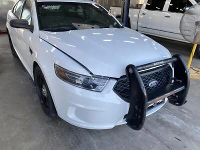 Conjunto de luz trasera derecha usado se adapta a: Ford Taurus 2016 con equipamiento policial cuarto p Foto 1 de 4