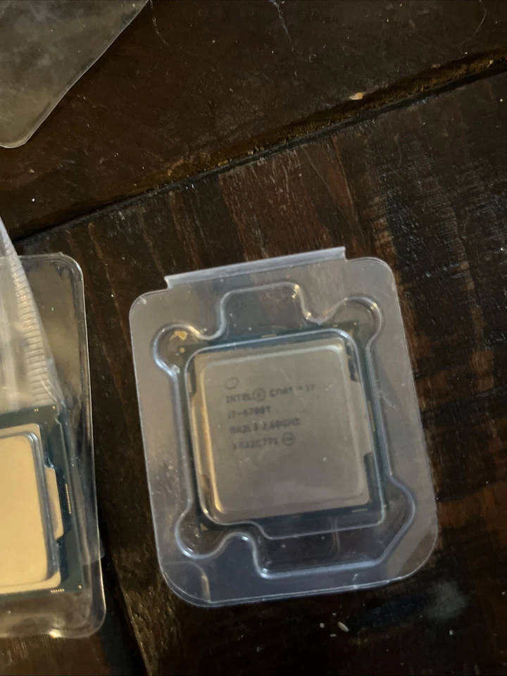 Intel Core i7-6700T - 2.8 GHz Quad-Core (SR2L3) Processor - Image 1 of 1