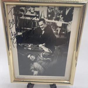 Foto de película "Out For Justice" firmada a mano 8X10 en blanco y negro de Steven Seagal - Imagen 1 de 10
