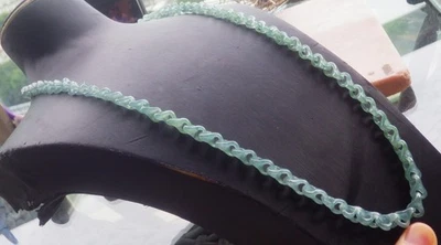 Collar nudo anudado con cuentas de jadeíta verde certificado A 28 pulgadas 项链 420264 VS Foto 1 de 4