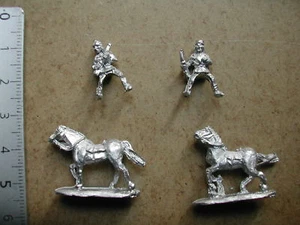 MOUNTED INDIAN APACHE WARRIOR /WESTERN/OLD WEST/BLUE MOON 15MM MINIATURE P191 - Imagen 1 de 1