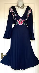 ASOS Embroidered FLORAL PLEATED OCCASION PARTY DRESS SIZE 20 maternity fits 22 - Picture 1 of 7