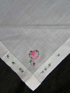 Vintage Taschentuch rosa Stickerei Rosenknospen Taschentuch Emb Blume Taschentuch 1288 - Bild 1 von 10