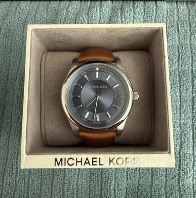 Men’s Michael Kors Watch Excellent Condition Authentic with original packaging  - Image 1 of 3