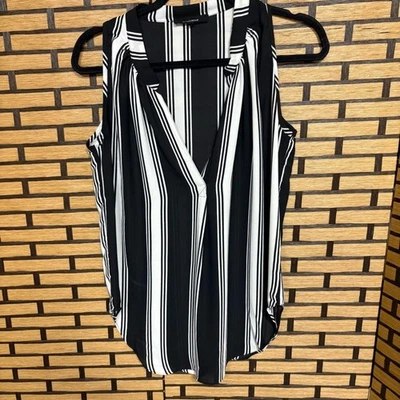 Olivaceous Black And White Stripe Tank Top Size Small - Image 1 of 4