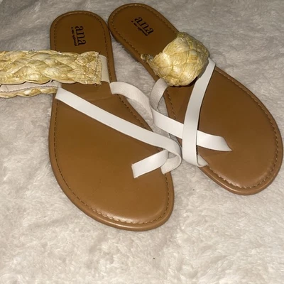 a.n.a. Sandalias blancas con correa nuevas sin etiquetas 8 M Foto 1 de 4