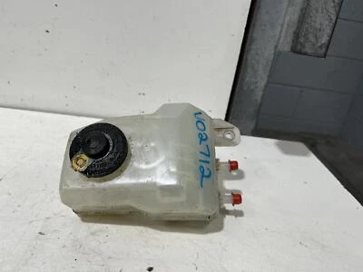 Toyota Prius Master Cylinder Reservoir NHW20 10/2003-04/2009 - image 1 of 4