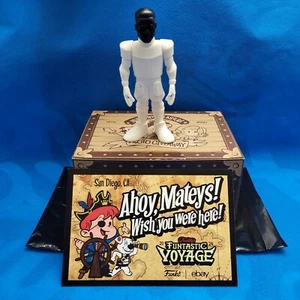 FUNKO FUNDAYS 2024 FUNTASTIC VOYAGE VINYL GOLD PROTO - NFL LEGENDS BARRY SANDERS - Picture 1 of 10
