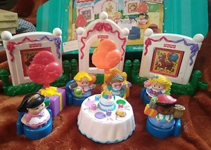 Fisher Price LITTLE PEOPLE MUSICAL BIRTHDAY PARTY  2004 - Picture 1 of 8