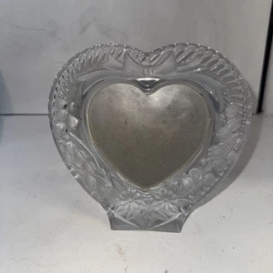 Vtg Studio Nova Heart  Clear Photo Glass Frame - Picture 1 of 4
