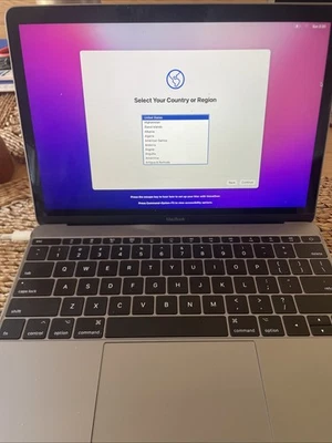 Apple MacBook 2017 12" pantalla Retina 512 GB 1,3 GHZ Intel I5 8 GB de RAM Foto 1 de 4