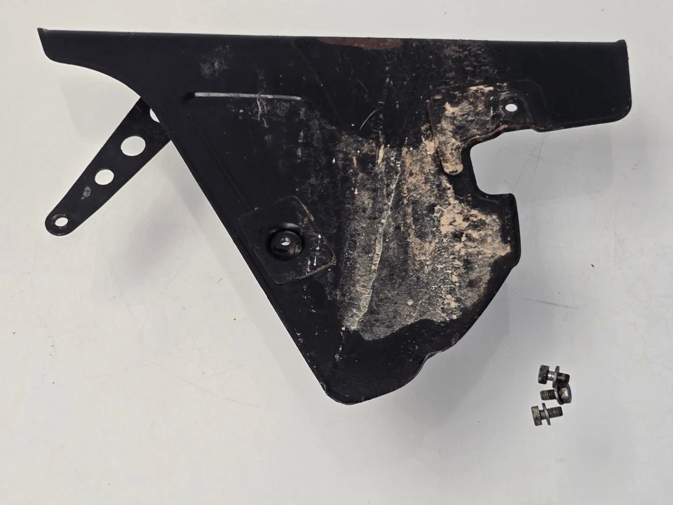 Protector de cubierta de cadena principal Honda TL125 K1 1974 Trials HM 355 Foto 1 de 4