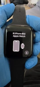 Apple Smart Watch SE 44mm Boîtier en Aluminium Noir GPS - Photo 1 sur 7