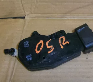 SOLENOIDE CIERRE CENTRALIZADO TRASERO LADO CONDUCTOR OFFSIDE DAIHATSU TERIOS 1997-2005 - Imagen 1 de 1