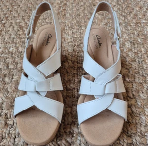 Clarks Giselle Beach Women's Wedge Sandal White Leather UK 7 1/2 EU 40.5 Fit D - Picture 1 of 6