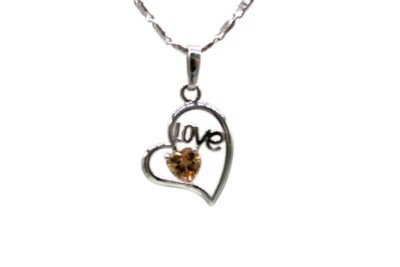 Amor Corazón Medalla con Cadena Oro Chapeado Laminado NUEVO NUEVO Dije Foto 1 de 2