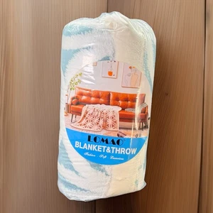 LOMAO Sherpa Fleece Blanket Dual Sided Light Blue & White 51”x 63” Soft Fluffy - Picture 1 of 12
