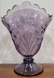 FENTON ART GLASS AMETHYST PURPLE SCALLOPED EDGE VASE 8" Tall - Picture 1 of 8