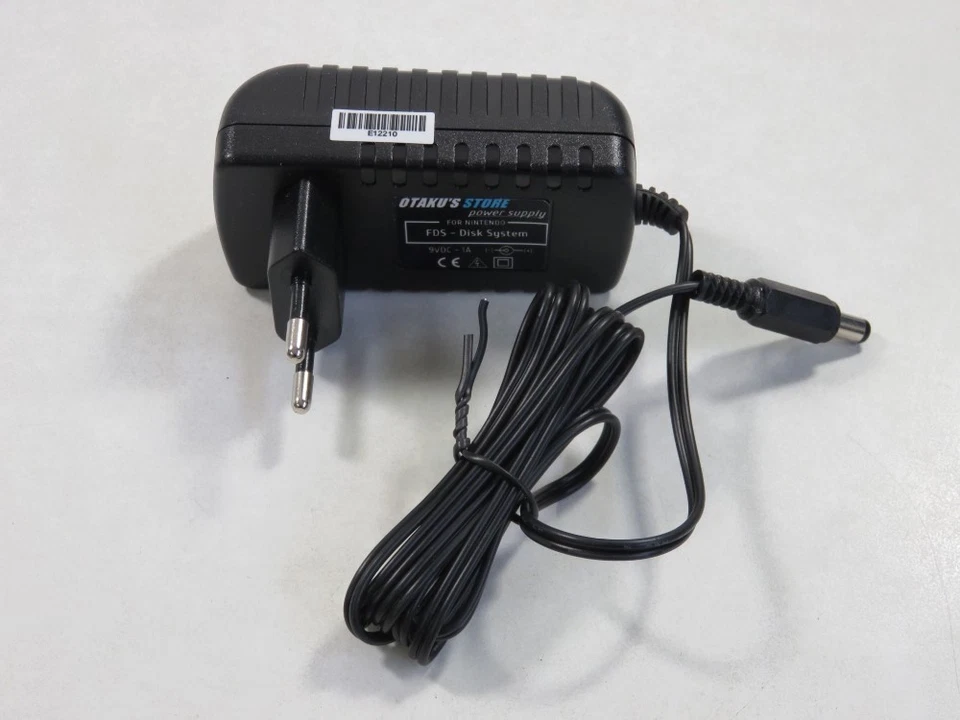 ALIMENTATION FAMICOM DISK SYSTEM FDS ADAPTATEUR SECTEUR-POWER SUPPLY - Image 1 of 1