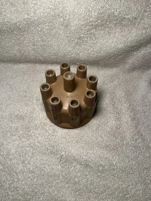 NOS Mopar Prestolite 1966-71 Tan Dual Point Distributor Cap - Image 1 of 4