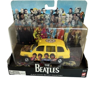 The Beatles SGT PEPPERS LONELY HEARTS CLUB BAND, ALBUM COVER Car LONDON TAXI NEW - Picture 1 of 10